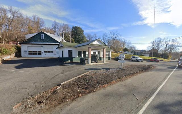 Aldie Garage, Aldie, Virginia