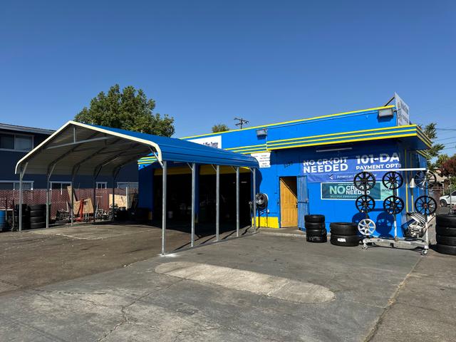 Del Paso Auto & Tire Center, Sacramento, California