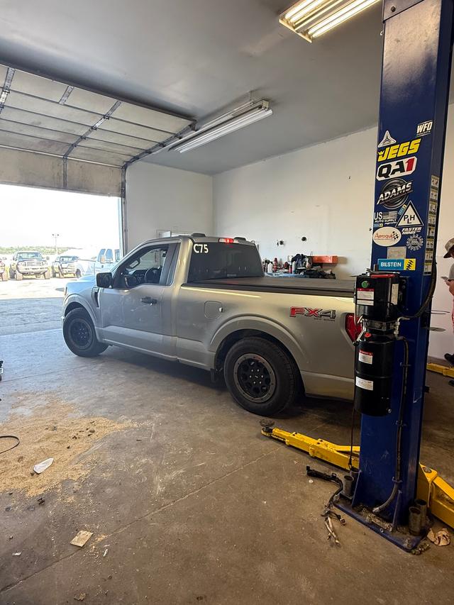 Vans Towing Manistee