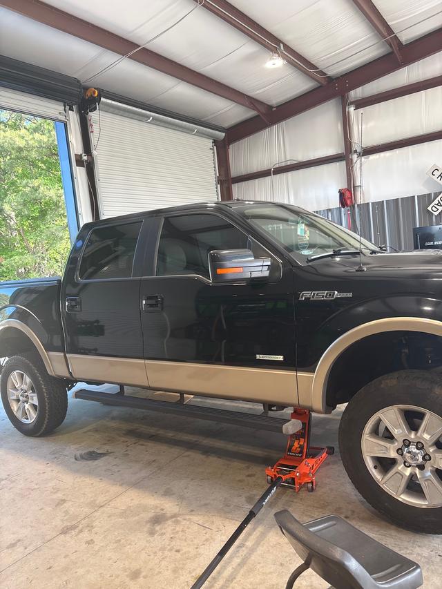Boyd's Automotive & Towing