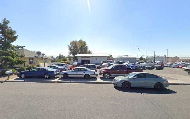 Crazy Leo's Auto Sales