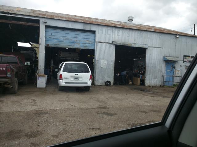 Mickey's Auto Repair, La Victoria, Texas