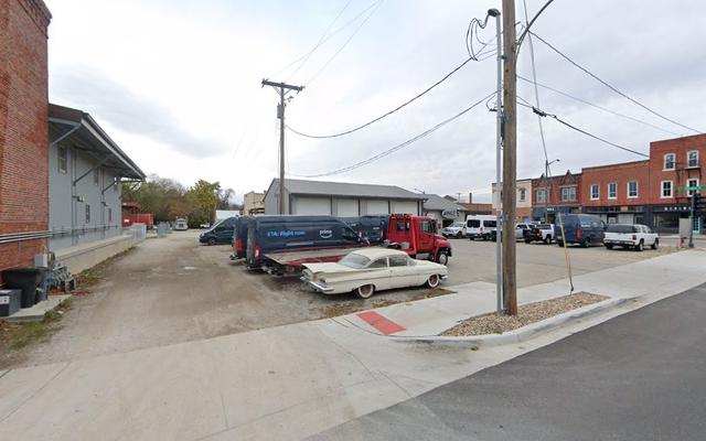 Mann's Towing, Leavenworth, Kansas