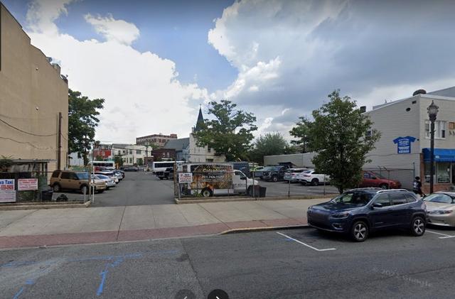 Hudson County Truck & Car Parking, Union City, New Jersey