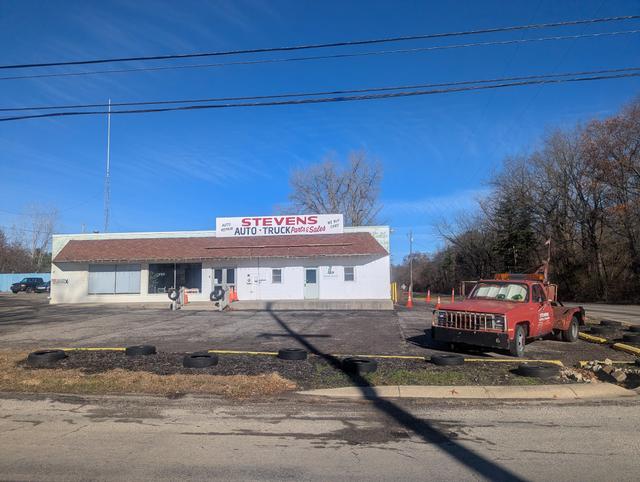 Stevens Auto & Truck Sales, Temperance, Michigan