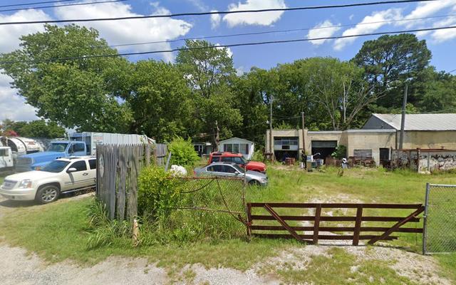 Thomas's Junk Yard
