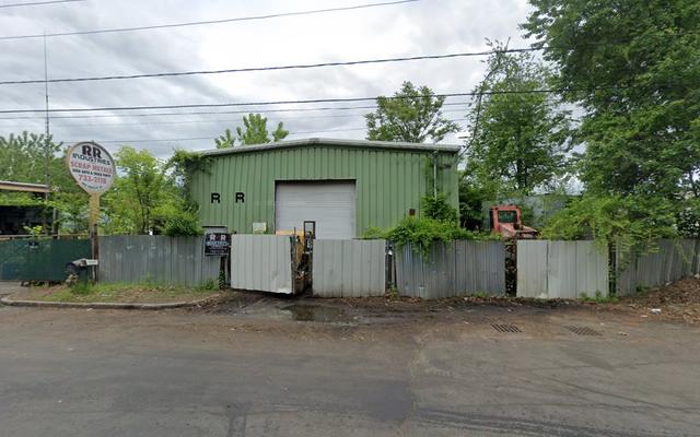 R & R Industries Inc