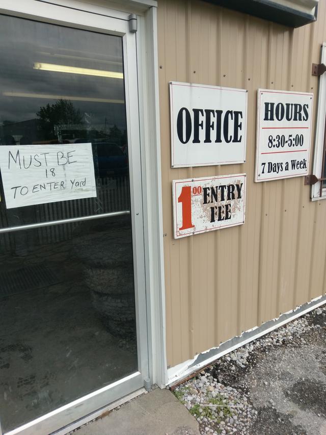 Glisson's U-Pull, Evansville, Indiana