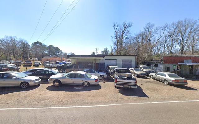 Mc Cann Auto Services, Jackson Landing, Mississippi