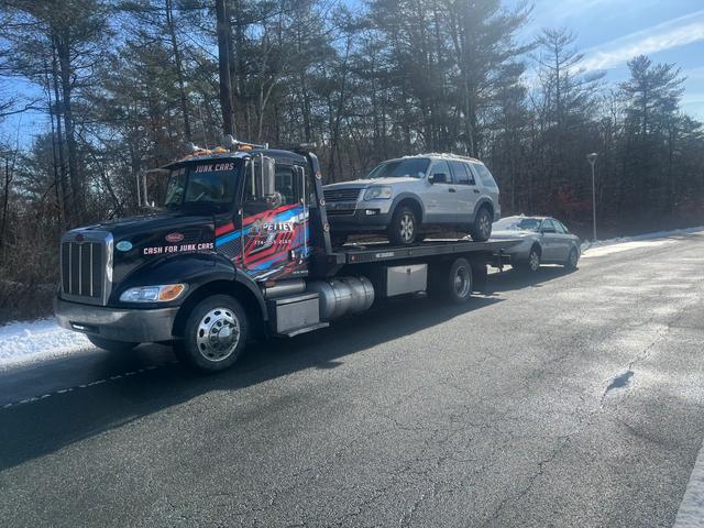 Pettey auto salvage CASH FOR JUNK CARS!, Assonet Bay Shores, Massachusetts