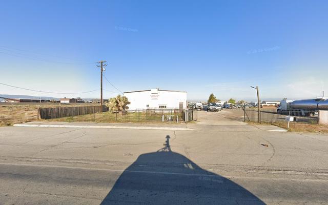 All Trucks & Auto Wrecking Inc, Lancaster, California