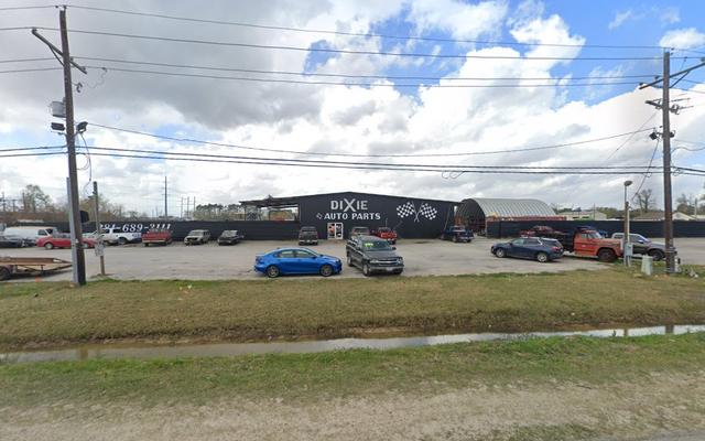 Dixie Used Auto Parts, New Caney, Texas