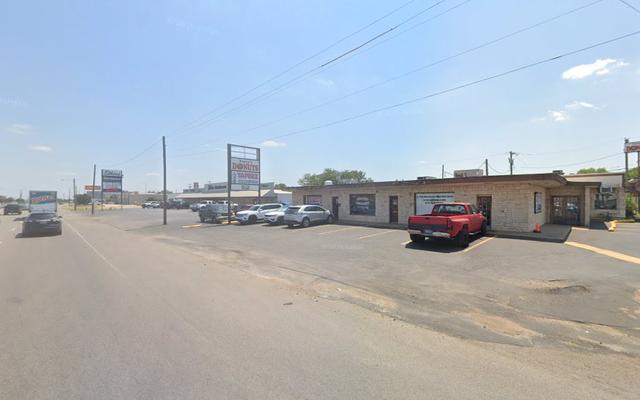 A & B Wrecker, Saginaw, Texas