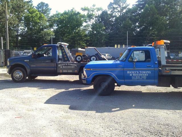 Ricky's Towing & Recovery, Southampton Meadows, Virginia