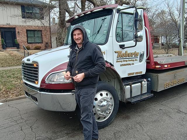 Roberts Heavy Duty Towing, Lexington, Kentucky