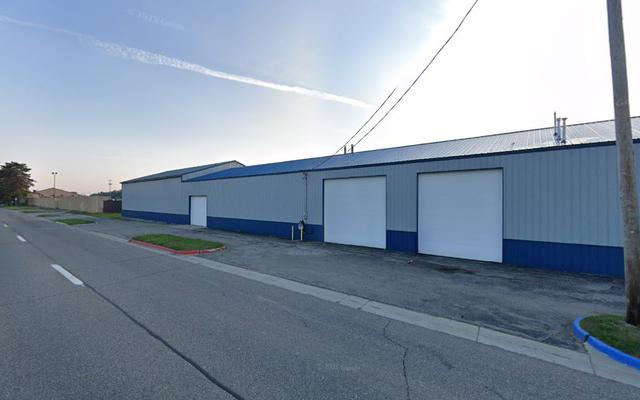 Mike's Auto Parts, Flint, Michigan