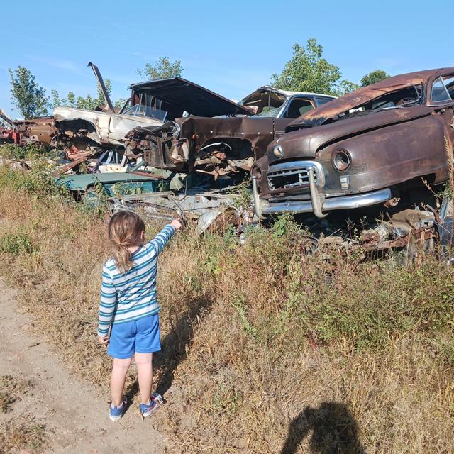 Johnson's Wrecking Used & Rebuilt Auto & Truck Parts