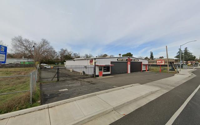 Bob's Body Shop, Carmichael, California