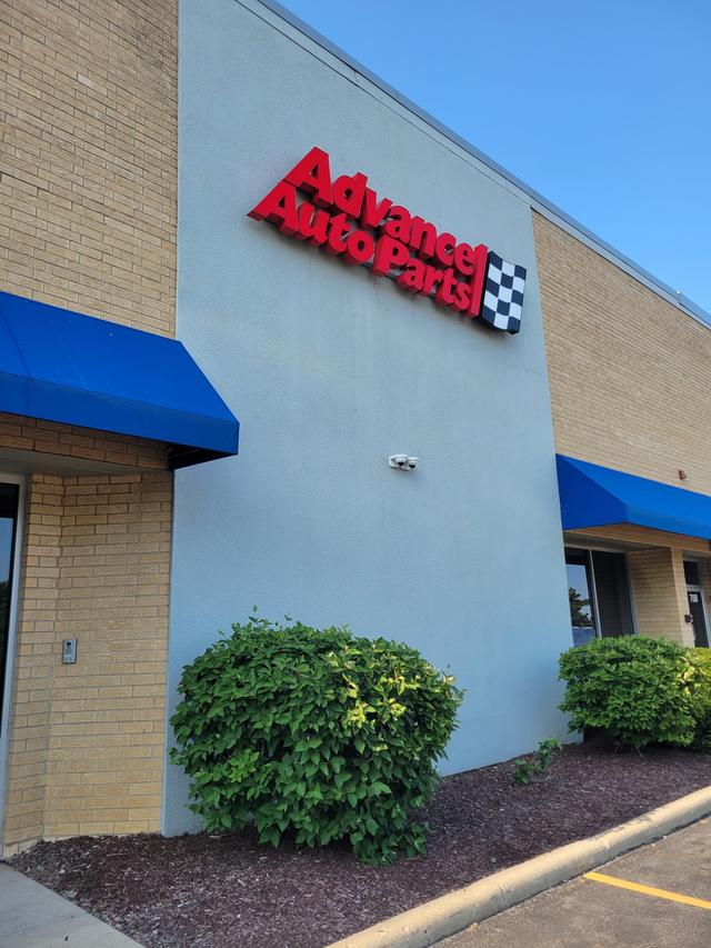 Advance Auto Parts, Schaumburg, Illinois