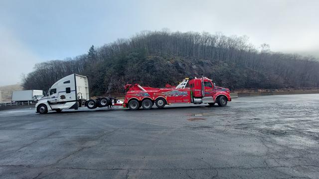 Hammers Towing Inc