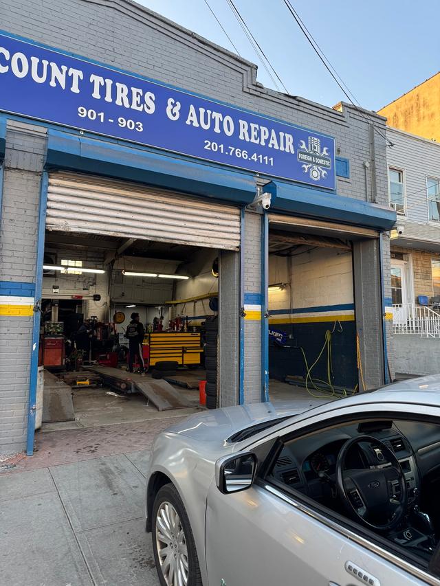 Omar's Discount Tires & Auto Repairs, Union City, New Jersey