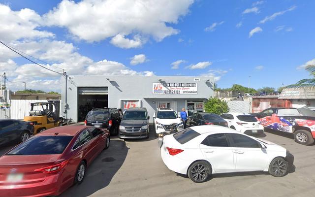Captain Rastro Auto Parts, Hialeah, Florida