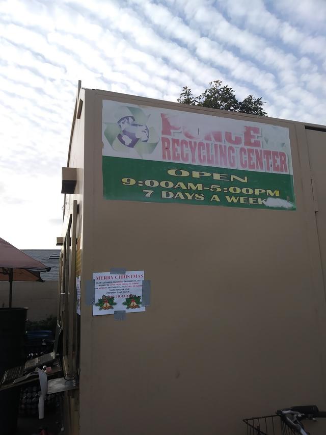 Ponce Recycling Center, Inglewood, California