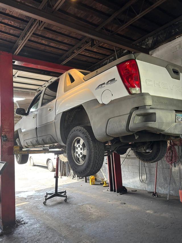 Espinoza Auto Repair & Towing