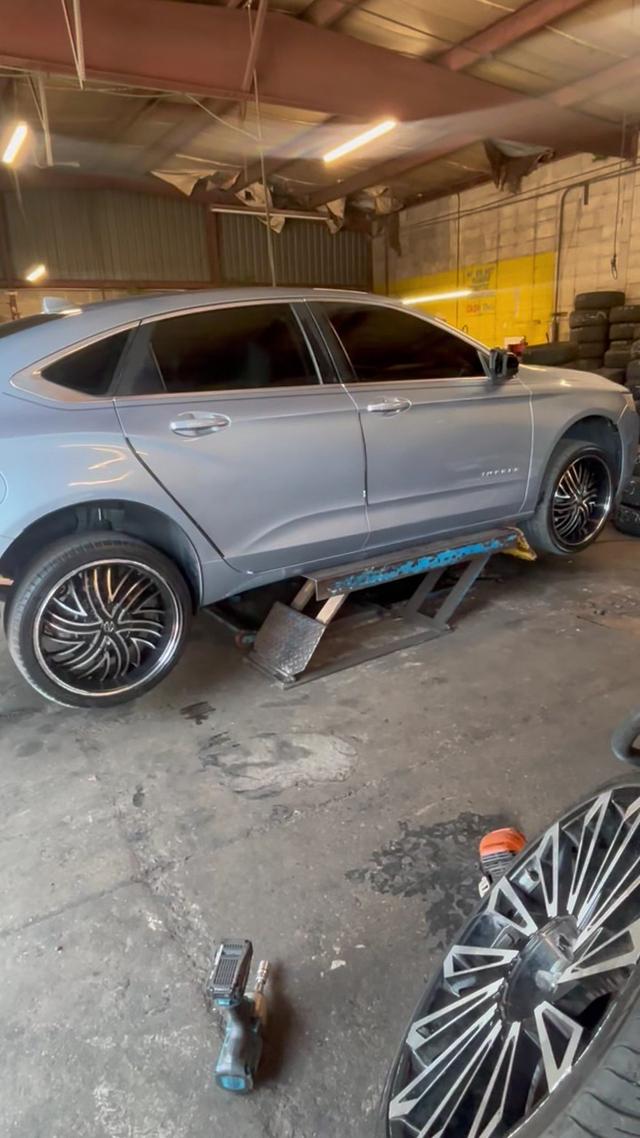 Pig's Marathon tires, towing & roadside assistance, Mobile, Alabama
