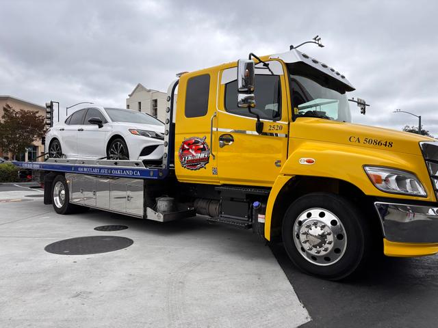 S&F Towing, Oakland, California