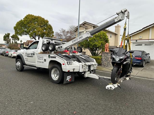 Bob's Tow Service