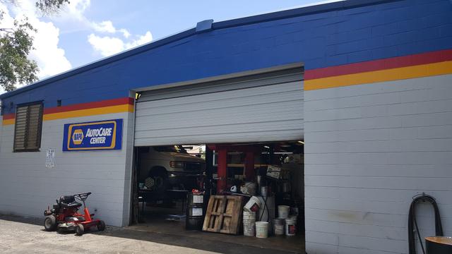 Hugh's Riverside Automotive, Jacksonville, Florida