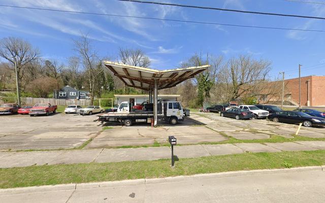 Ogle's Wrecker Services, Knoxville, Tennessee