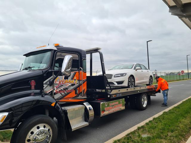 Iceman's Automotive Paint & Towing, Altoona, Pennsylvania