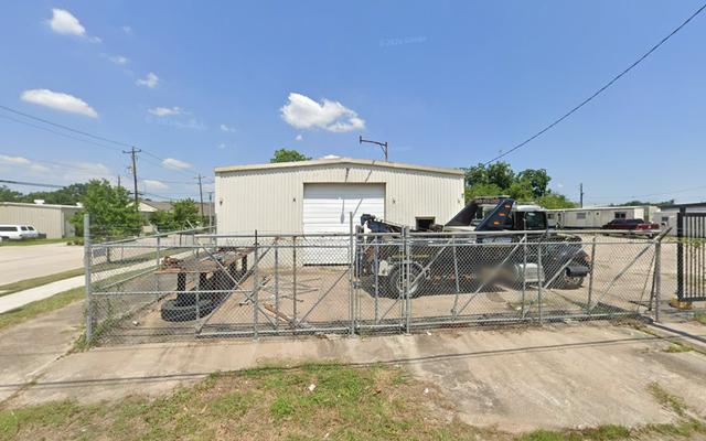 Rons Towing & Recovery Inc, Pasadena, Texas