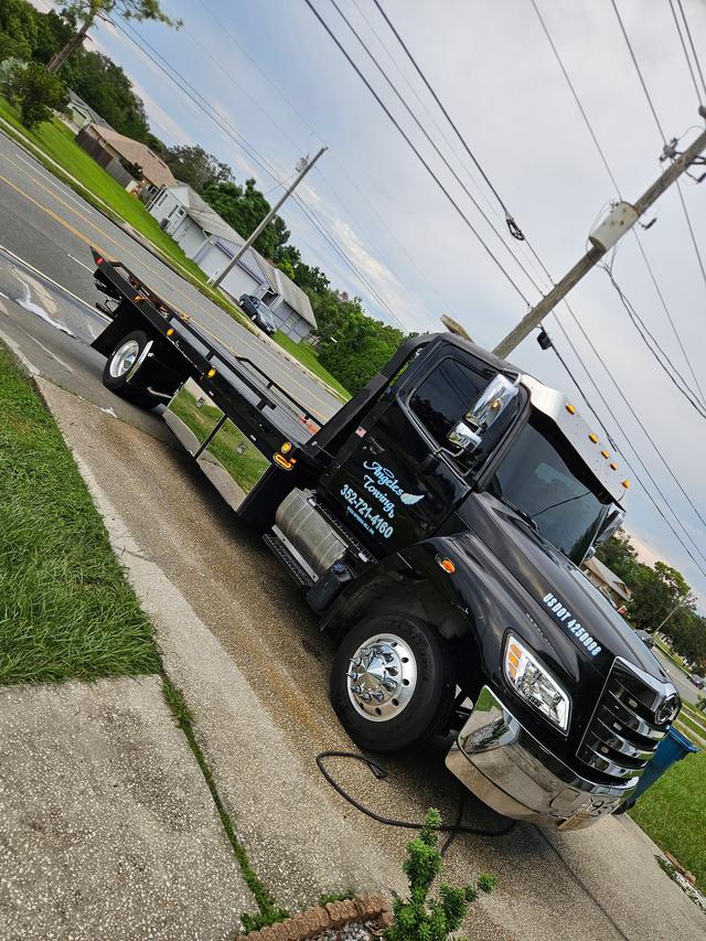 ÁNGELES TOWING SERVICE & RECOVERY