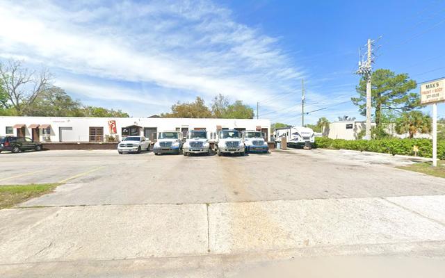 Max's Paint & Body Shop, Gainesville, Florida