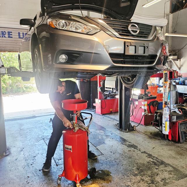 Tire Liquidators Auto Service St. PETE Shop, St. Petersburg, Florida