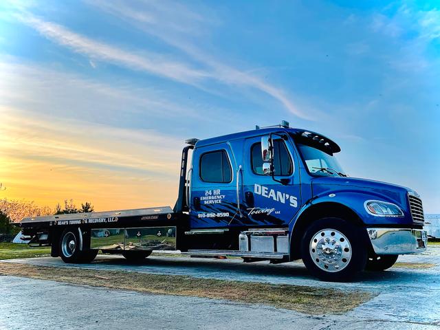 Dean's Towing & Recovery