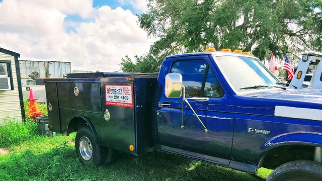 Knight's Towing