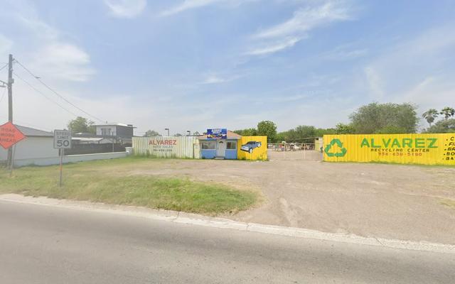 Alvarez Auto Sales & Recycling Center, Alamo Heights, Texas