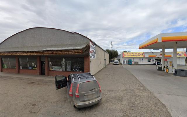NAPA Auto Parts - Riverdale Auto Parts, Riverdale, California