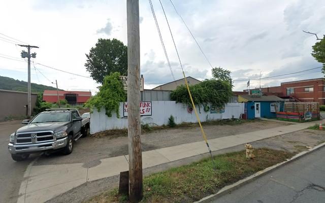 Elm CIty Auto Wrecking, New Haven, Connecticut