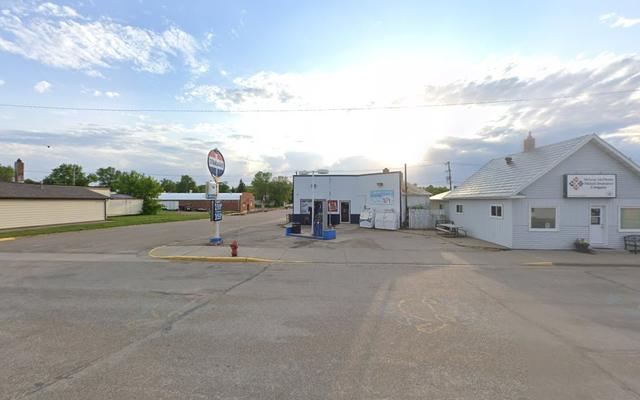 Harry's Auto Services, Turtle Lake, North Dakota