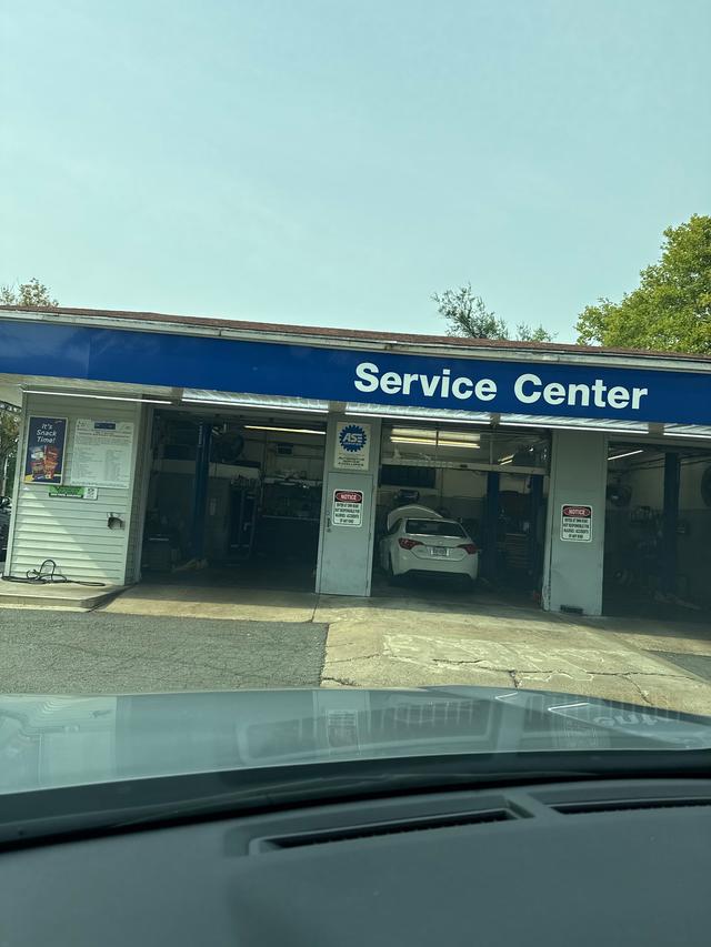 Countryside Service Center, Sterling, Virginia