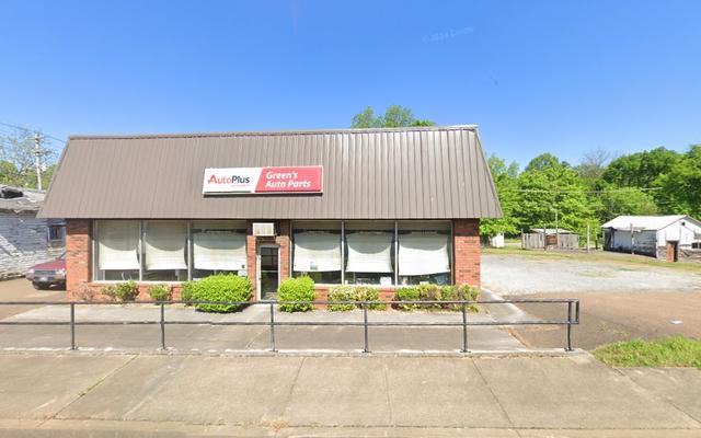 Green's Auto Parts, Benton, Tennessee
