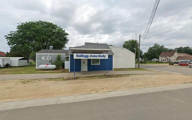 Kellogg Auto Body, Kellogg, Minnesota
