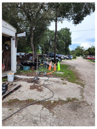 Crews Salvage