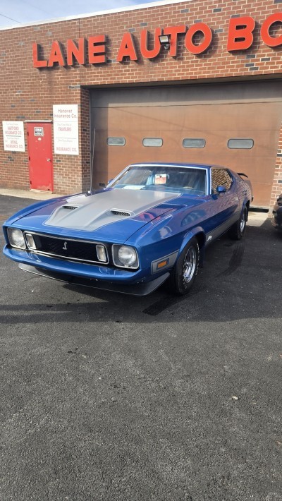 Lane Auto Body in Glenolden,PA