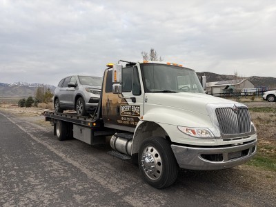 Desert Edge Towing LLC